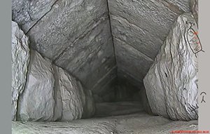 Büyük Piramit&#039;in Giriş Koridorunun Üzerinde Keşfedilen Koridorda Khufu&#039;nun Kartuşu Çıktı!